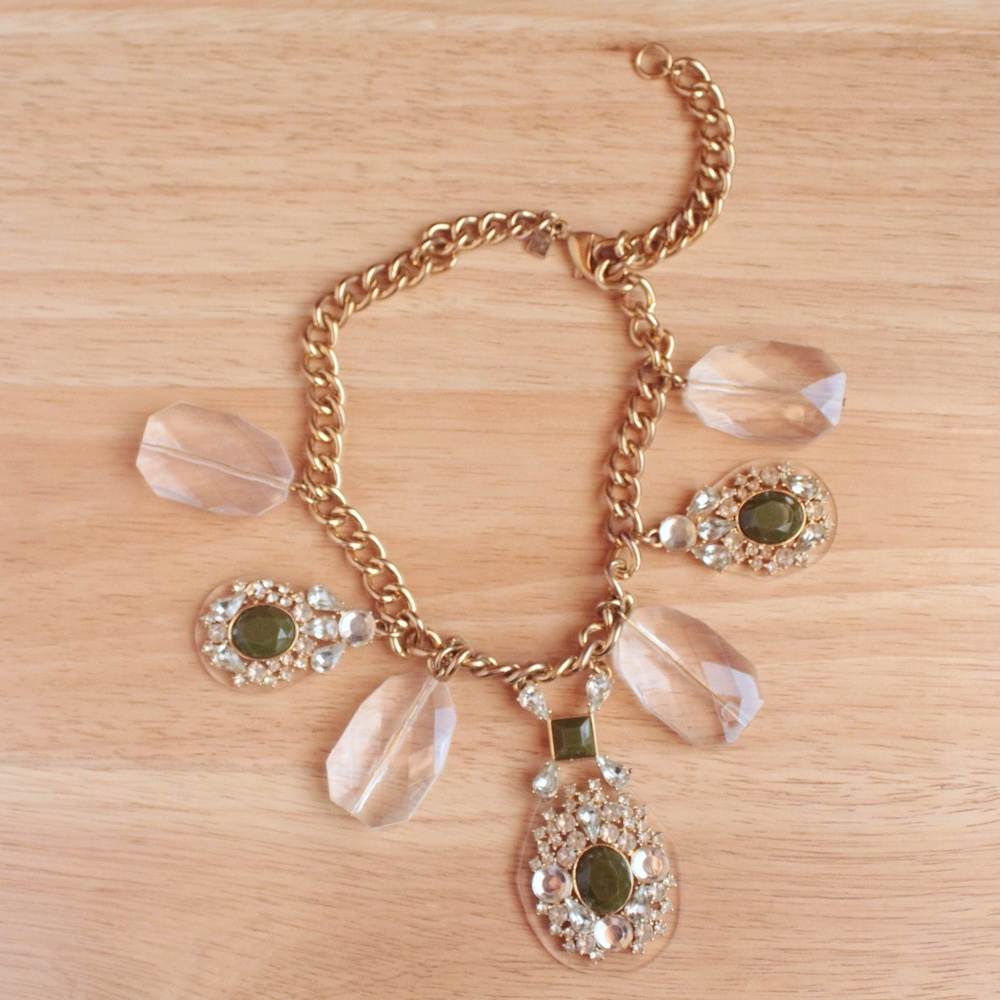Banana Republic Statement Rhinestone Crystal Green Gold Tone Chunky Necklace